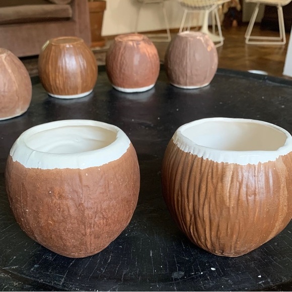 🌞🌴🌴Party Time! Six Vintage Trader Vic Coconut Mugs! - Picture 7 of 11